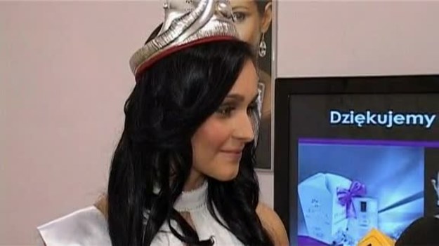 Maria Nowakowska, Miss Polonia 2009, za najlepsze kosmetyki uważa krem pod oczy i... sen. Podkreśla jednak, że nie należy zapominać o zabiegach podstawowej pielęgnacji cery - odżywianiu i nawilżaniu - które zaprocentują świeżym wyglądem.