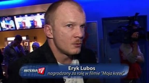 Eryk Lubos, odtwórca roli boksera w dramacie "Moja krew" w reżyserii Marcina Wrony, został tegorocznym laureatem filmowej Nagrody im. Zbyszka Cybulskiego, przyznawanej młodym polskim aktorom, którzy wyróżniają się wybitną indywidualnością.