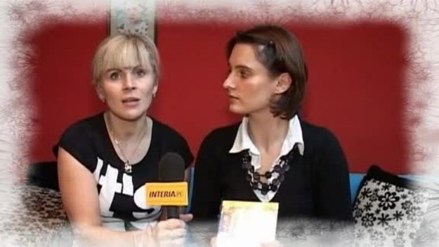 Artyści i dziennikarze połączyli siły, aby pomóc dzieciom. Od dzisiaj w sklepach można kupić płytę ''Pocztówka do Świętego Mikołaja". Akcję po raz kolejny wspiera RMF FM i INTERIA.PL! Dochód z jej sprzedaży trafi do rodzinnych domów dziecka. Odwiedziliśmy jeden z nich.