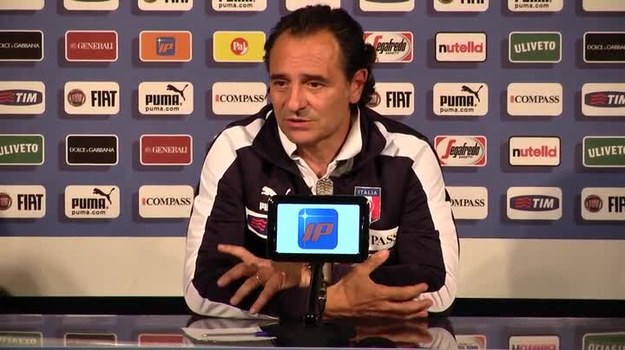 Selekcjoner Włochów Cesare Prandelli opowiada, jak należy grać w finale Euro 2012.