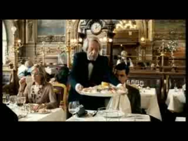 Na ekrany polskich kin trafia nowa komedia o Jasiu Fasoli z Rowanem Atkinsonem w roli głównej "Wakacje Jasia Fasoli". W Wielkiej Brytanii film od trzech tygodni nie opuszcza czołówki zestawienia box office.