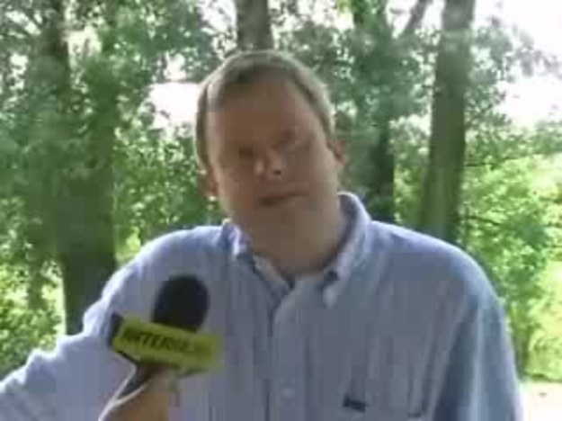 Olaf Lubaszenko opowiada o swojej roli w nowym serialu TVP2 "Barwy szczęścia". Lubaszenko wcieli się w postać Romana Pyrka - ratownika medycznego, statecznego męża i ojca piątki dzieci.