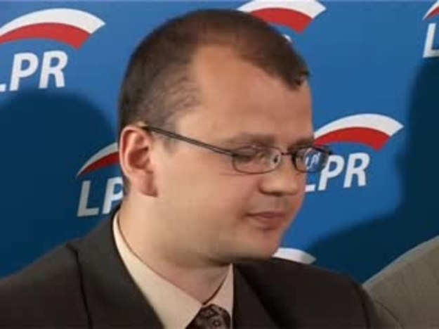 Daniel Pawłowiec, który za krytykę poczynań minister spraw zagranicznych Anny Fotygi został zdymisjonowany przez premiera Jarosława Kaczyńskiego, przypomniał podczas konferencji LPR główne tezy swego listu.