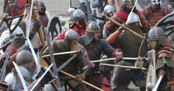 Bitwa 500 wojowników, wielkie średniowieczne miasto i klimat sprzed 1000 lat. W Wolinie trwa największy w Europie zlot miłośników kultury Wikingów.