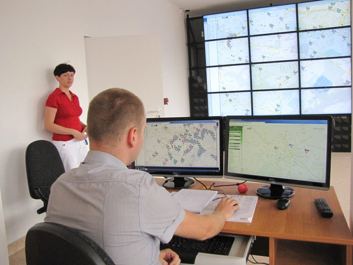 Lubelski Zarząd Transportu Miejskiego uruchomił testową stronę z dynamiczną informacją pasażerską. Można z niej korzystać przy pomocy komputerów i smartfonów. Zamiast czekać bez sensu i się denerwować, każdy pasażer może łatwo sprawdzić, za ile przyjedzie konkretny autobus czy trolejbus.