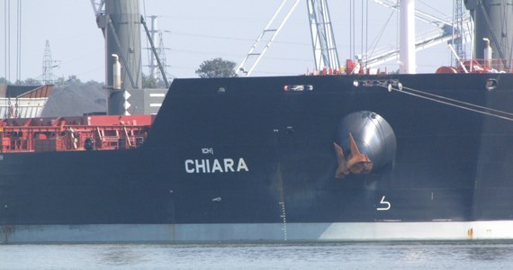Taki olbrzym nigdy wcześniej nie zawinął do portu w Świnoujściu. To masowiec Chiara, który ma ponad ćwierć kilometra długości i do Polski przypłynął z amerykańskiego Norfolk.
