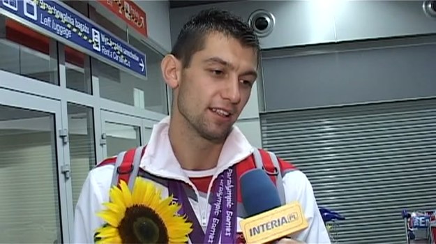 Mateusz Michalski to zdobywca złotego i srebrnego medalu w biegach na 200 i 100 m na igrzyskach paraolimpijskich w Londynie. - Najbardziej motywuje mnie myśl o innych niepełnosprawnych; tych po drugiej stronie ekranu. Chcę im pokazać, że my też możemy żyć normalnie, że sport może stać się początkiem wspaniałej przygody.