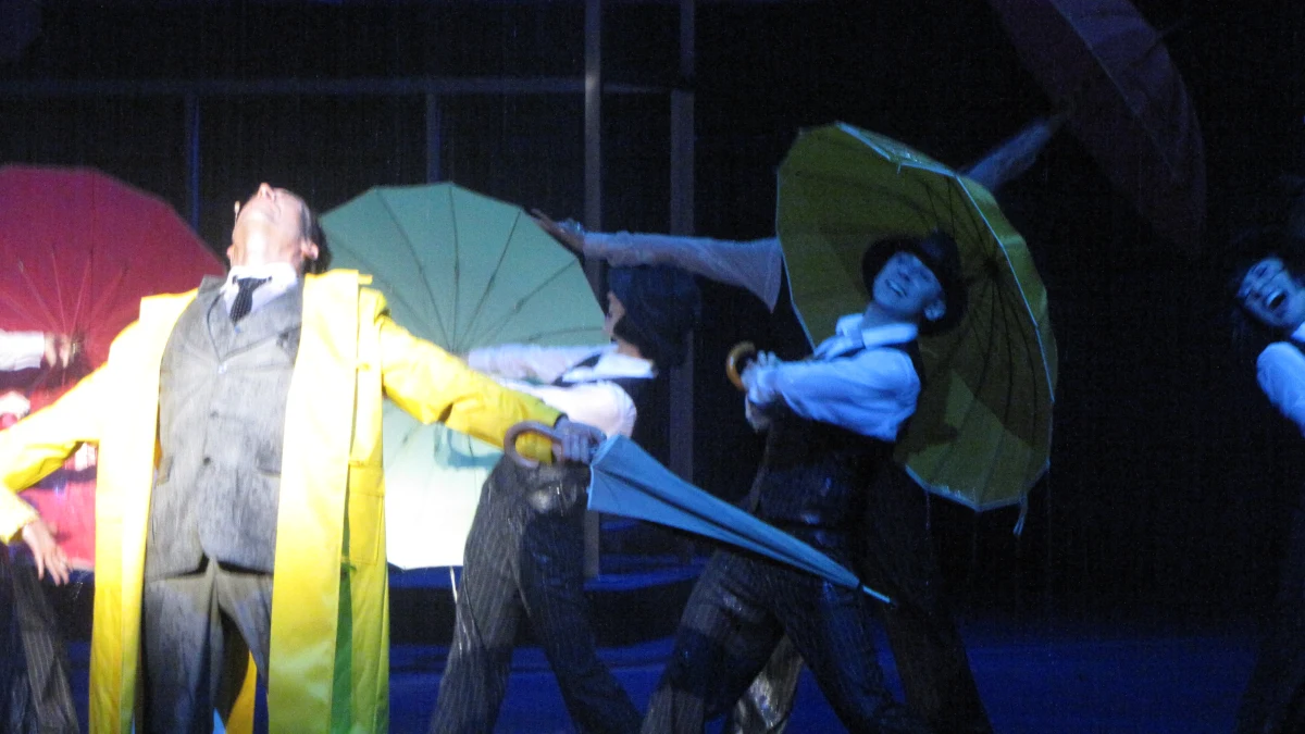 Teatr Roma w strumieniach deszczu. 29 września odbędzie się premiera musical "Deszczowa Piosenka" ("Singin' In The Rain"). To sceniczna wersja jednego z najpopularniejszych filmów muzycznych. 