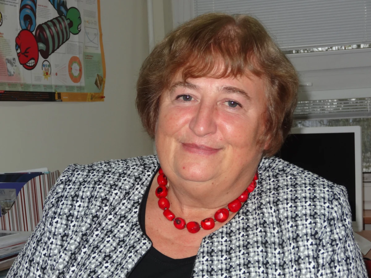 Duży sukces polskiej nauki. Profesor Agnieszka Zalewska z Instytutu Fizyki Jądrowej Polskiej Akademii Nauk w Krakowie została wybrana przewodniczącą Rady CERN - dowiedział się nieoficjalnie dziennikarz RMF FM Grzegorz Jasiński.