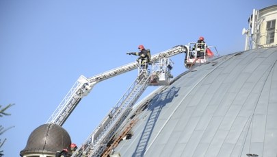 Spłonął dach zabytkowego kościoła w Toruniu, ogień zaprószyli robotnicy