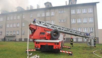 Dzieci na razie nie wrócą do zniszczonej przez pożar szkoły w Gorzkowicach