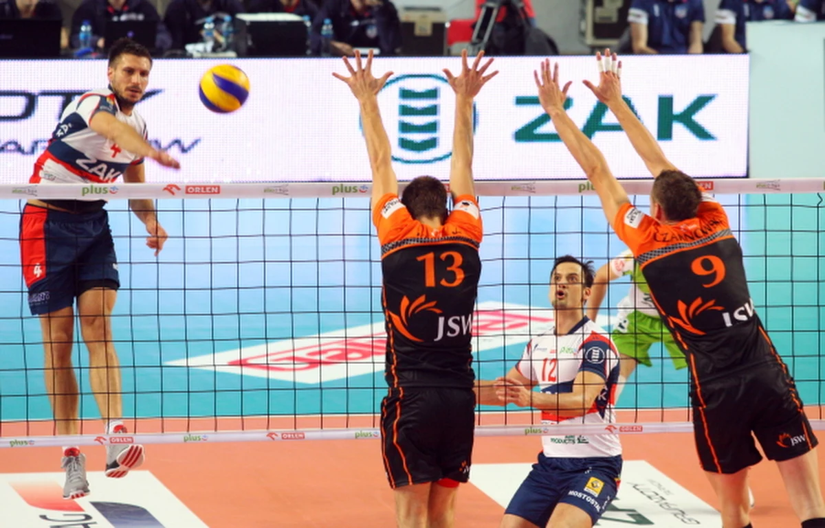 ZAKSA Kędzierzyn Koźle rozpoczyna dziś walkę o Final Four siatkarskiej Ligi Mistrzów. W pierwszym meczu drugiej fazy play-off podejmie na własnym parkiecie turecki Arkas Izmir.