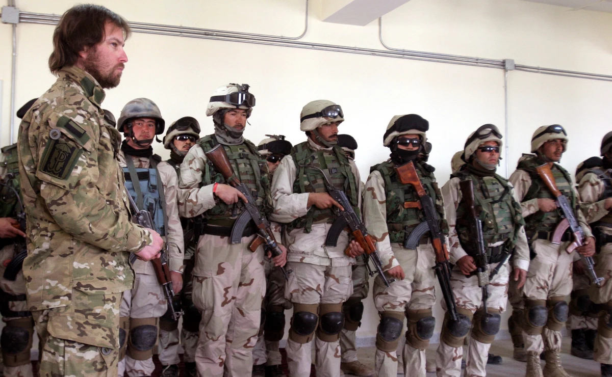 Polska przymierza się do udziału w unijnej misji wojskowej "Atalanta" - dowiedziała nasza brukselska korespondentka Katarzyna Szymańska-Borginon. Jej celem jest zwalczanie somalijskich piratów na wodach wokół Rogu Afryki.  