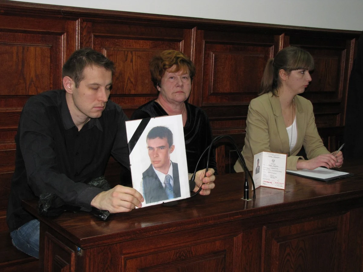 25 lat za zabójstwo Pawła Marzędy spod Lubartowa. Lubelski Sąd Apelacyjny utrzymał wyrok dla Krzysztofa P., który w lipcu 2007 roku zabił mężczyznę młotkiem, a następnie wywiózł jego ciało do lasu i zakopał. 