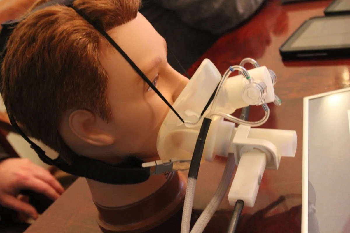 Maska sprawdzająca wady układu oddechowego i aplikacja pozwalająca na wirtualną wycieczkę po ludzkim ciele zostały laureatami 61. światowych targów innowacyjności w Brukseli. Oba wynalazki powstały na Uniwersytecie Warmińsko-Mazurskim. 