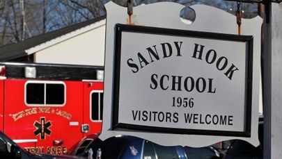 Po masakrze uczniowie wracają do szkół w Newtown