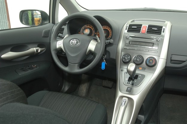 Deska Rozdzielcza Toyota Auris 2007 Opis Klawisz