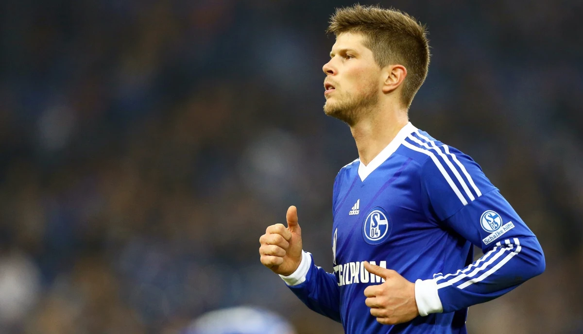 Holenderski piłkarz Klaas-Jan Huntelaar przedłużył kontrakt z Schalke Gelsenkirchen. 29-latek związał się z niemieckim klubem do 30 czerwca 2015 roku. 