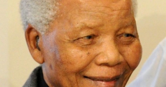 94-letni Nelson Mandela - weteran walki z apartheidem i laureat Pokojowej Nagrody Nobla z 1993 roku - został w środę wypisany ze szpitala. Były prezydent Republiki Południowej Afryki przeszedł w placówce operację usunięcia kamieni żółciowych. 