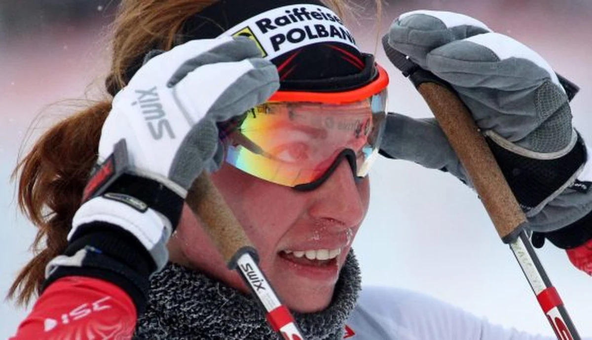 Justyna Kowalczyk trzecia w prologu Tour de Ski w Oberhofie! Polka straciła tylko 4,7 sekundy do zwyciężczyni, Amerykanki Kikkan Randall. Druga była Szwedka Charlotte Kalla. Jutro zawodniczki rywalizować będą na 10 km techniką klasyczną. 