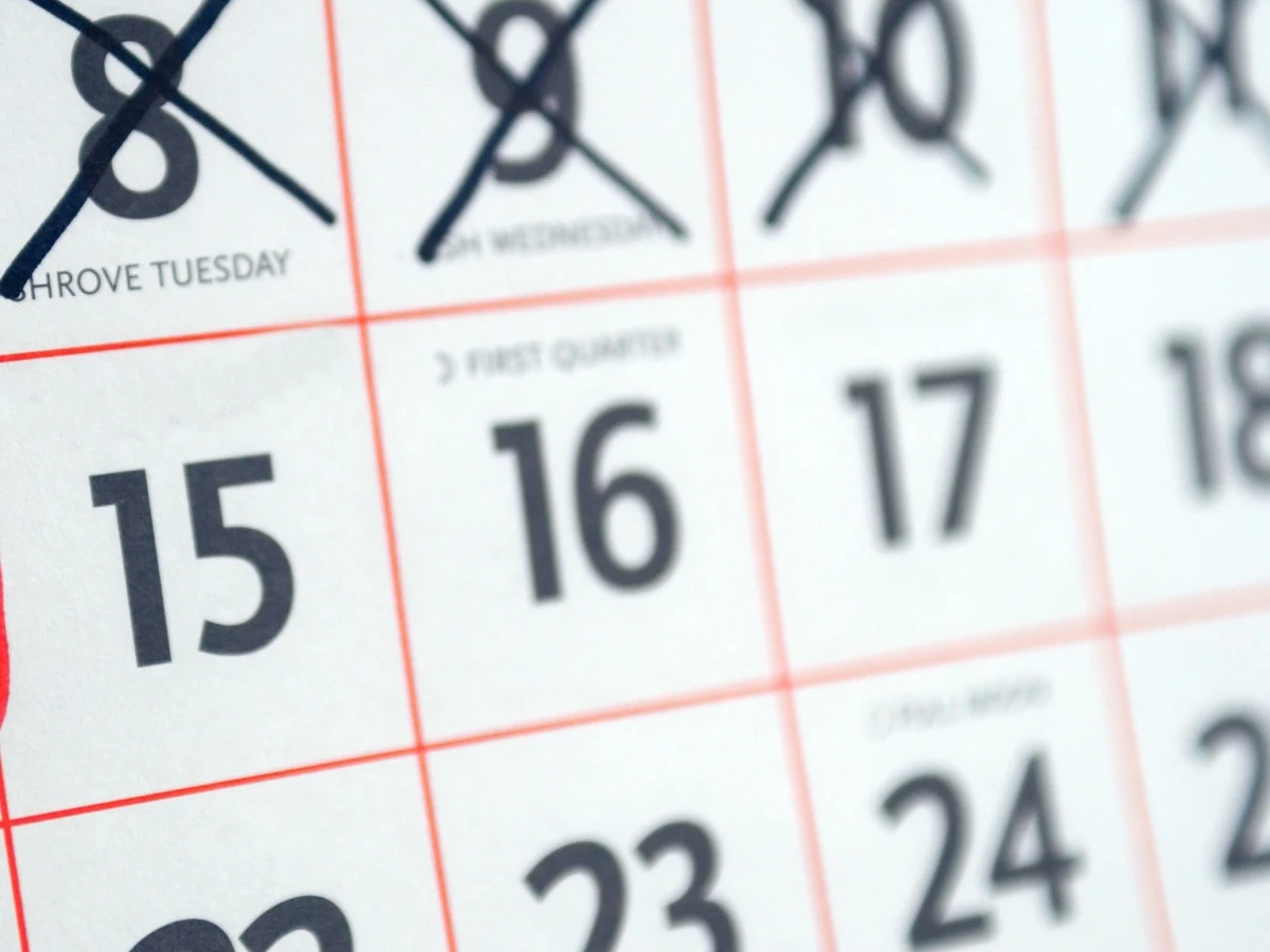 Aż 114 wolnych dni będziemy mieli w przyszłym roku. To jednak nie wszystko. Przy odpowiednim przedłużeniu niektórych przerw świątecznych i weekendów możemy odpoczywać jeszcze dłużej. Zobaczcie, kiedy nie będziecie musieli iść do pracy.