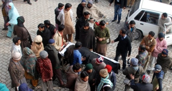 Pakistańskie władze sprawdzają doniesienia mówiące o tym, że syrop na kaszel spowodował w ciągu trzech dni śmierć 33 osób - podał przedstawiciel rządu. Jeśli informacje te się potwierdzą, będzie to już kolejny podobny przypadek w ostatnich miesiącach.
