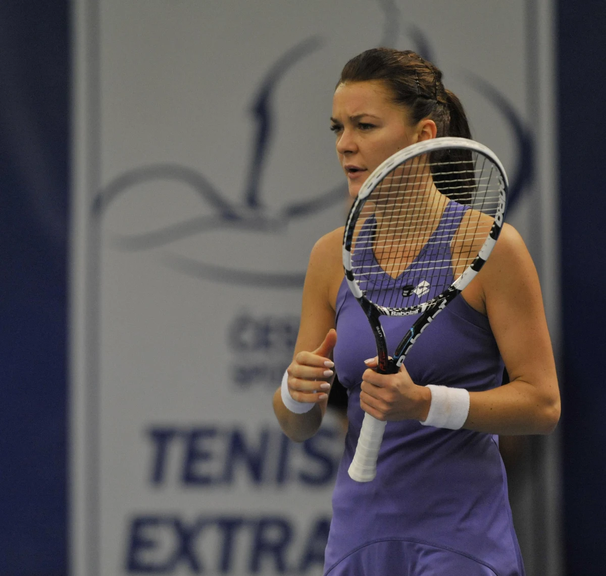 Agnieszka Radwańska awansowała do finału turnieju WTA na twardych kortach w Auckland w Nowej Zelandii (pula nagród 235 tysięcy dolarów). W półfinale polska tenisistka pokonała Amerykankę Jamie Hampton 7:6, 7:6. W decydującym meczu zmierzy się z Belgijką Yaniną Wickmayer.