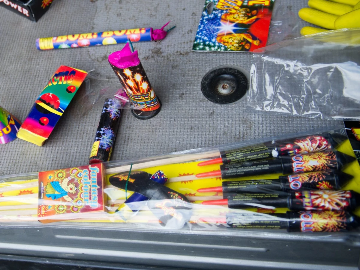 Pękniecie kości czaszki powodujące obrzęk mózgu było bezpośrednią przyczyną śmierci 5-latki w noc sylwestrową - dowiedział się reporter RMF FM Krzysztof Zasada. Wstępne wyniki sekcji zwłok dziecka przedstawiła warszawska prokuratura okręgowa.