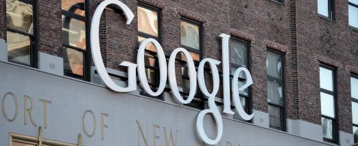 Szef jednej z największych firm internetowych Google Eric Schmidt przybył dziś do Korei Północnej. Prywatna wizyta wywołuje spore kontrowersje. Mówi się, że jej celem jest m.in. wyjednanie uwolnienia aresztowanego tam obywatela USA.