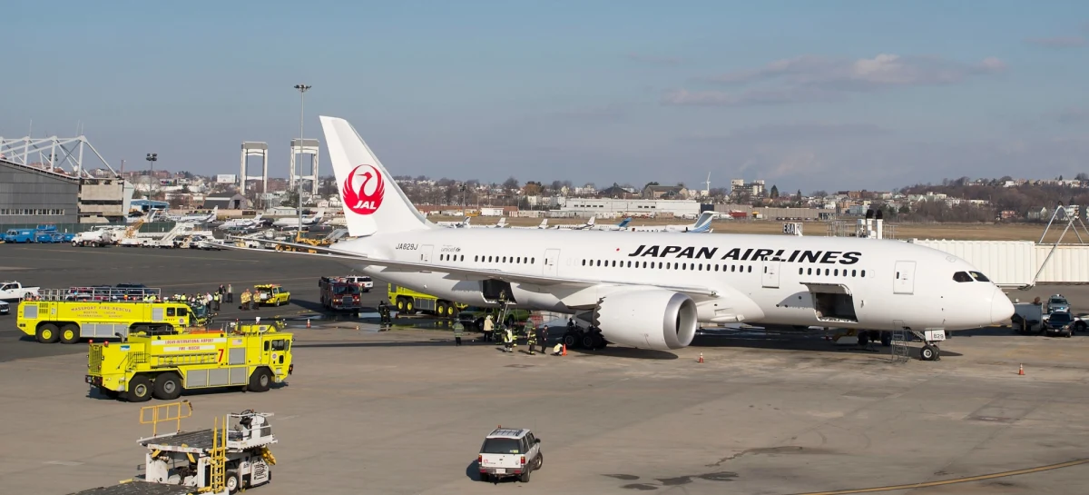 Do wycieku paliwa doszło w Boeingu 787 Dreamliner japońskich linii Japan Airlines. Samolot ruszał właśnie do startu z Bostonu do Tokio - informuje telewizja CNN.