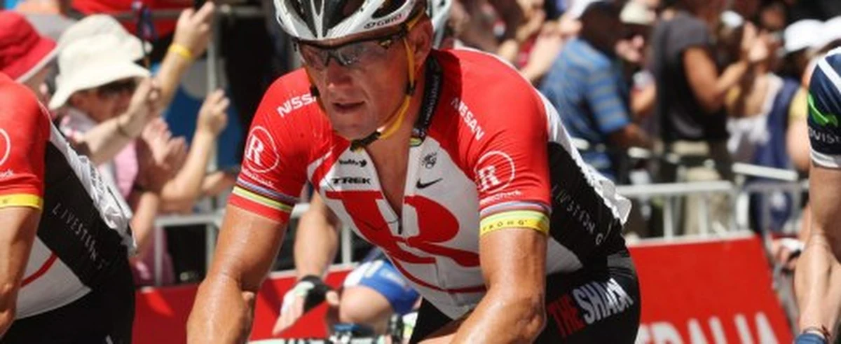 Lance Armstrong w telewizyjnym show odniesie się do skandalu dopingowego. Poinformowała o tym na Twitterze Oprah Winfrey, gospodyni jednego z najbardziej liczących się programów w amerykańskiej telewizji. Tymczasem media spekulują, że słynny kolarz rozważa przyznanie się do stosowania niedozwolonych środków.