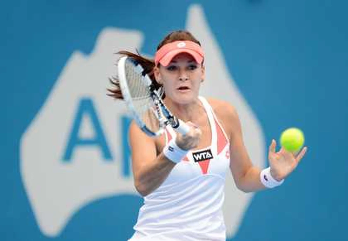 Słowaczka Dominika Cibulkova będzie rywalką Agnieszki Radwańskiej w finale turnieju WTA w Sydney. Polka walczy o podtrzymanie świetnej passy - od początku roku nie przegrała jeszcze nawet seta. 