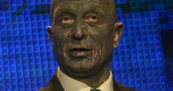 Trwają pierwsze w historii Czech bezpośrednie wybory na prezydenta kraju. Wśród kandydatów jest Vladimir Franz – artysta, którego ciało w 90 procentach pokryte jest tatuażami.