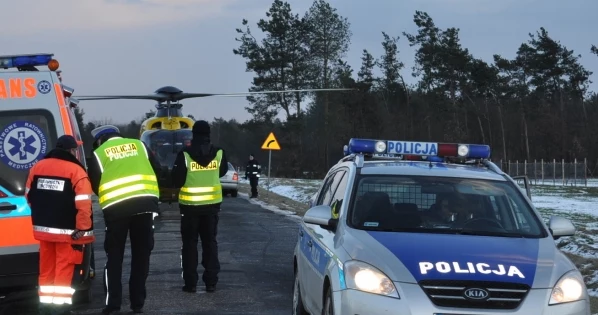 Dzięki medycznemu śmigłowcowi dziewczynka szybko trafiła do szpitala  