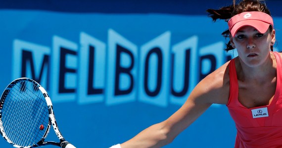 Agnieszka Radwańska od wygranej z Australijką Bojaną Bobusic (7:5, 6:0) rozpoczęła występ w wielkoszlemowym Australian Open (pula nagród 30 mln dolarów) na twardych kortach w Melbourne Park. Polska tenisistka mimo zwycięstwa uważa, że grała "nie dość agresywnie" w pierwszym secie.