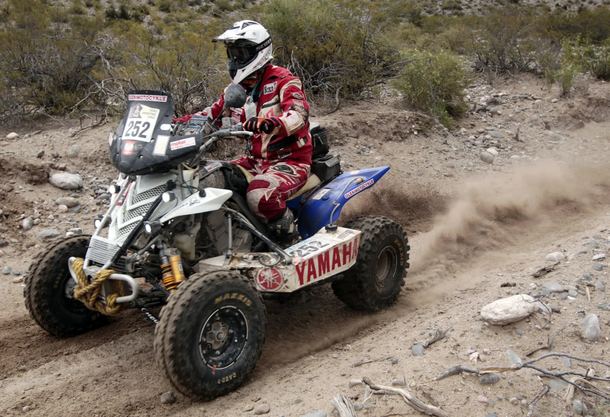 Łukasz Łaskawiec wygrał 9. etap Rajdu Dakar. Polak w klasyfikacji quadowców przesunął się na 5. miejsce. Awansował też Adam Małysz, ale wielu zawodników - także z czołówki - miało sporo problemów z dojechaniem do mety.