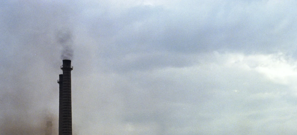 Prezydent Krakowa chce, by sejmik województwa małopolskiego wprowadził zakaz ogrzewania mieszkań piecami węglowymi. Przepisy miałyby pomóc oczyścić powietrze z trującego smogu. W Krakowie normy zanieczyszczenia powietrza są bowiem wielokrotnie przekroczone.