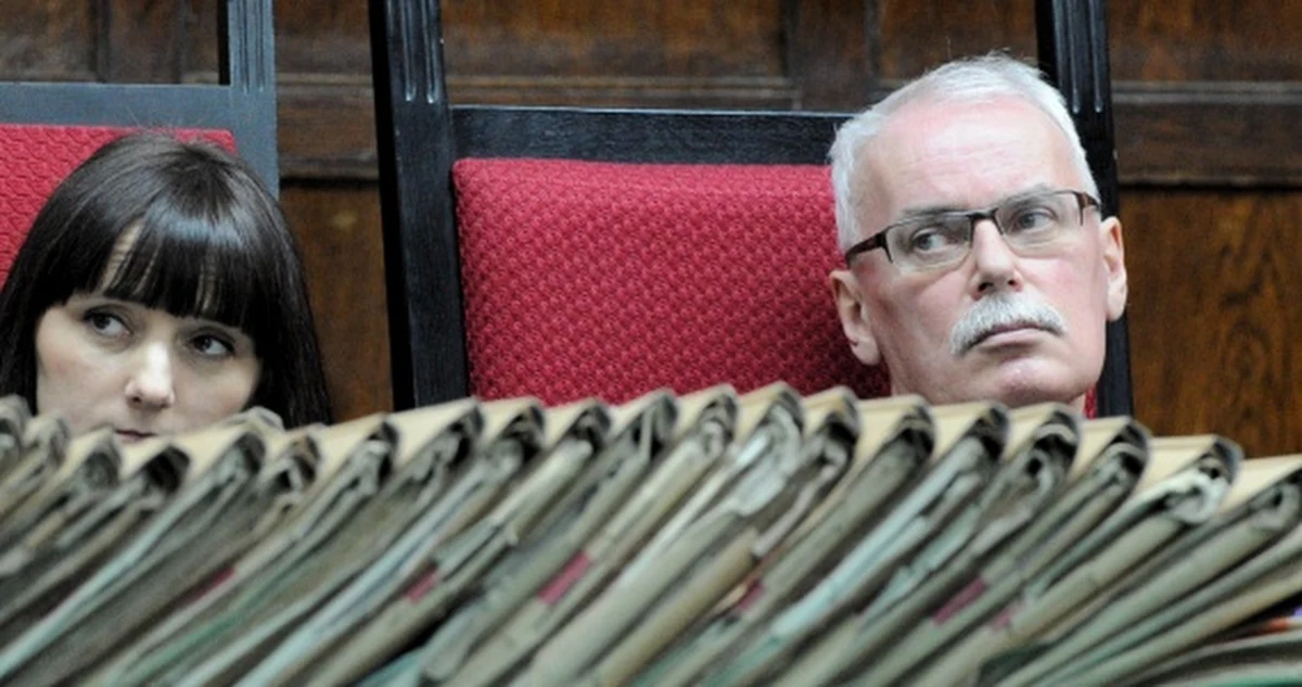 Przed warszawskim sądem zakończył się proces w sprawie masakry robotników na Wybrzeżu w grudniu 1970 roku. Po raz pierwszy akt oskarżenia w tej sprawie odczytano w 1998 roku - jeszcze w sądzie w Gdańsku. Ogłoszenie wyroku możliwe jest pod koniec marca. Prokurator zażądał dla trzech oskarżonych po 8 lat więzienia i po 10 lat pozbawienia praw publicznych. To najniższa kara za zabójstwo, jaką przewiduje kodeks.