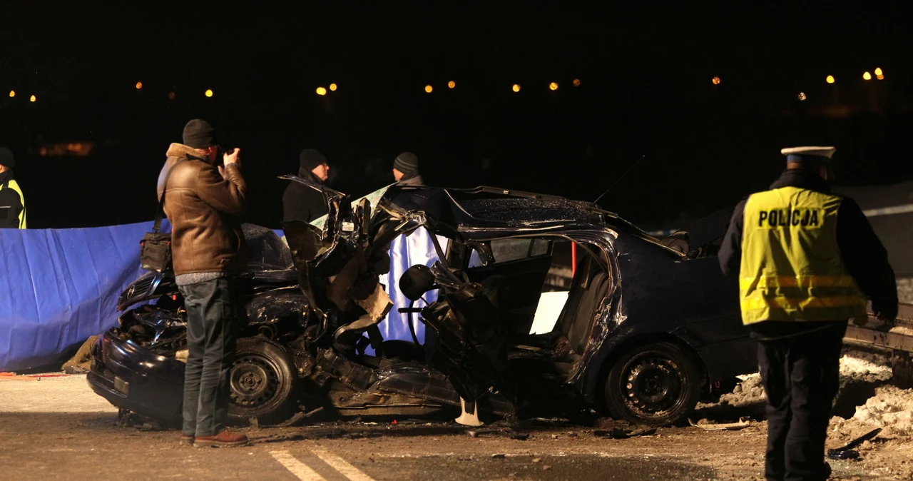 W wypadku zginęło dwóch policjantów  