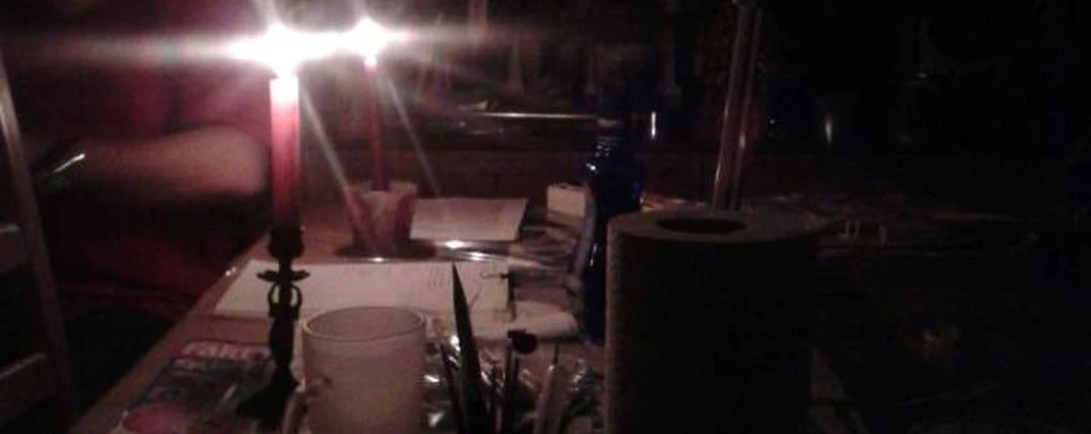 30 tysięcy mieszkańców Krakowa przez blisko dwie godziny nie miało prądu. Kilka dzielnic miasta po godzinie 17:00 utonęło w ciemnościach. Zdezorientowani krakowianie dzwonili na Gorącą Linię RMF FM. Tuż przed godziną 19:00 awaria została usunięta.