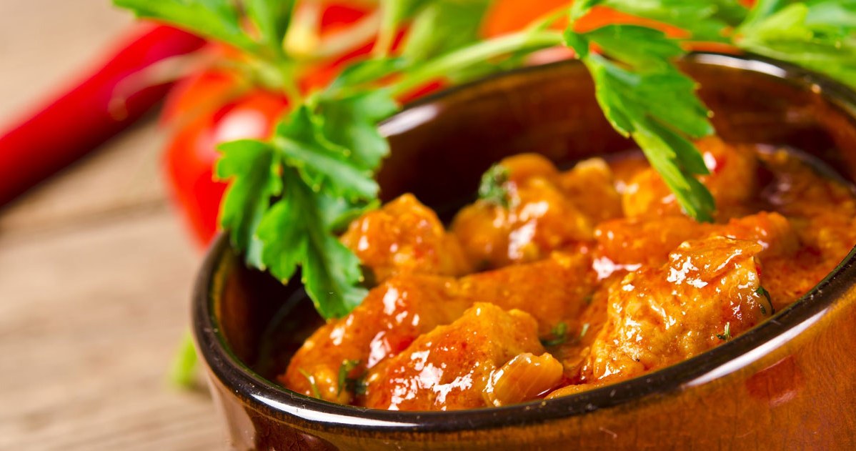 Rozgrzewający obiad na Wszystkich Świętych. Bez długiego stania przy garach