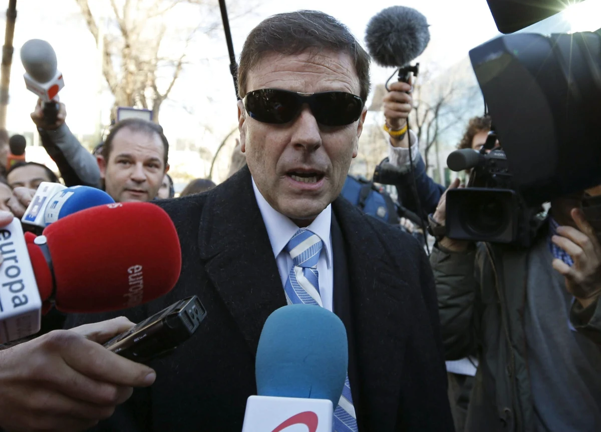 Kolejny istotny zwrot w dopingowej aferze Puetro. Przed sądem w Madrycie zeznawał we wtorek doktor Eufemiano Fuentes. Przyznał, że jego klientami byli nie tylko kolarze.
