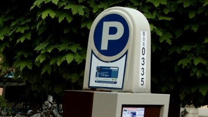 Warszawa rozszerza strefę płatnego parkowania. Sprawdź gdzie