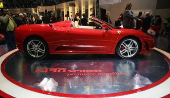 Ferrari z wyposażeniem