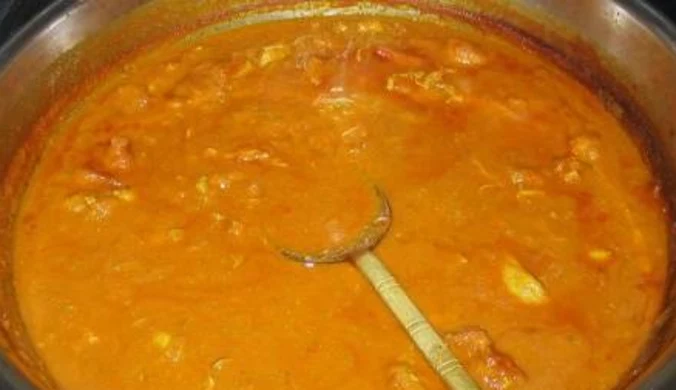 Syntetyczne curry walczy z nowotworami