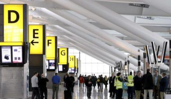 Chaos na Heathrow, pasażerom puszczają nerwy