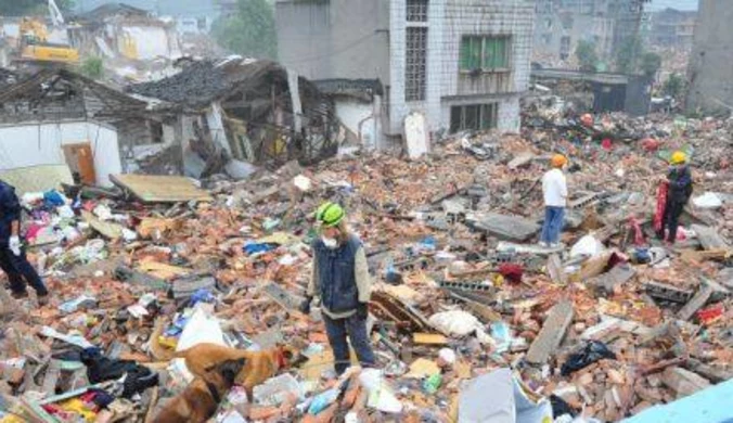 Chiny: Wielkie sprzątanie po trzęsieniu ziemi