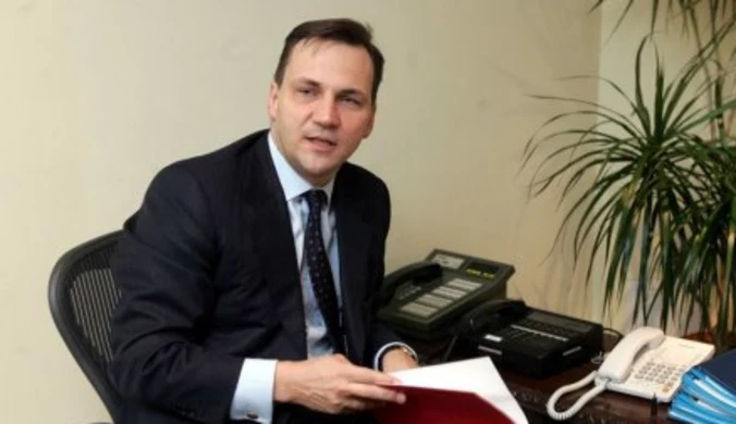 Źródła w NATO: Sikorski ma dużą szansę