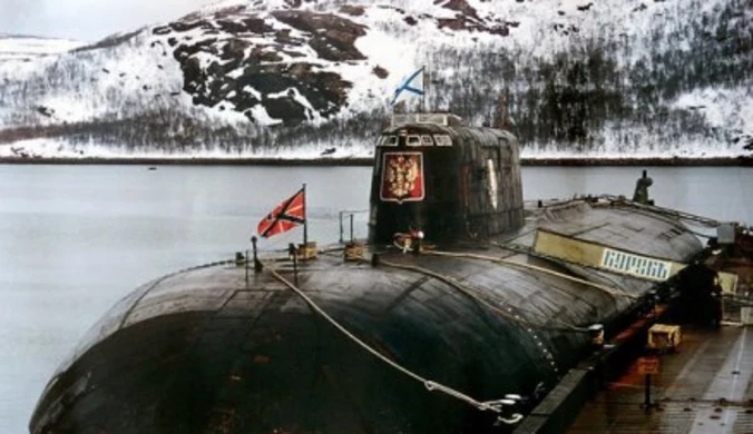 Kiosk okrętu podwodnego "Kursk" na złomowisku