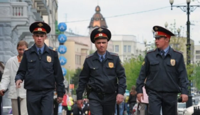 Ratunku, milicja! Czyli "litania potworności"